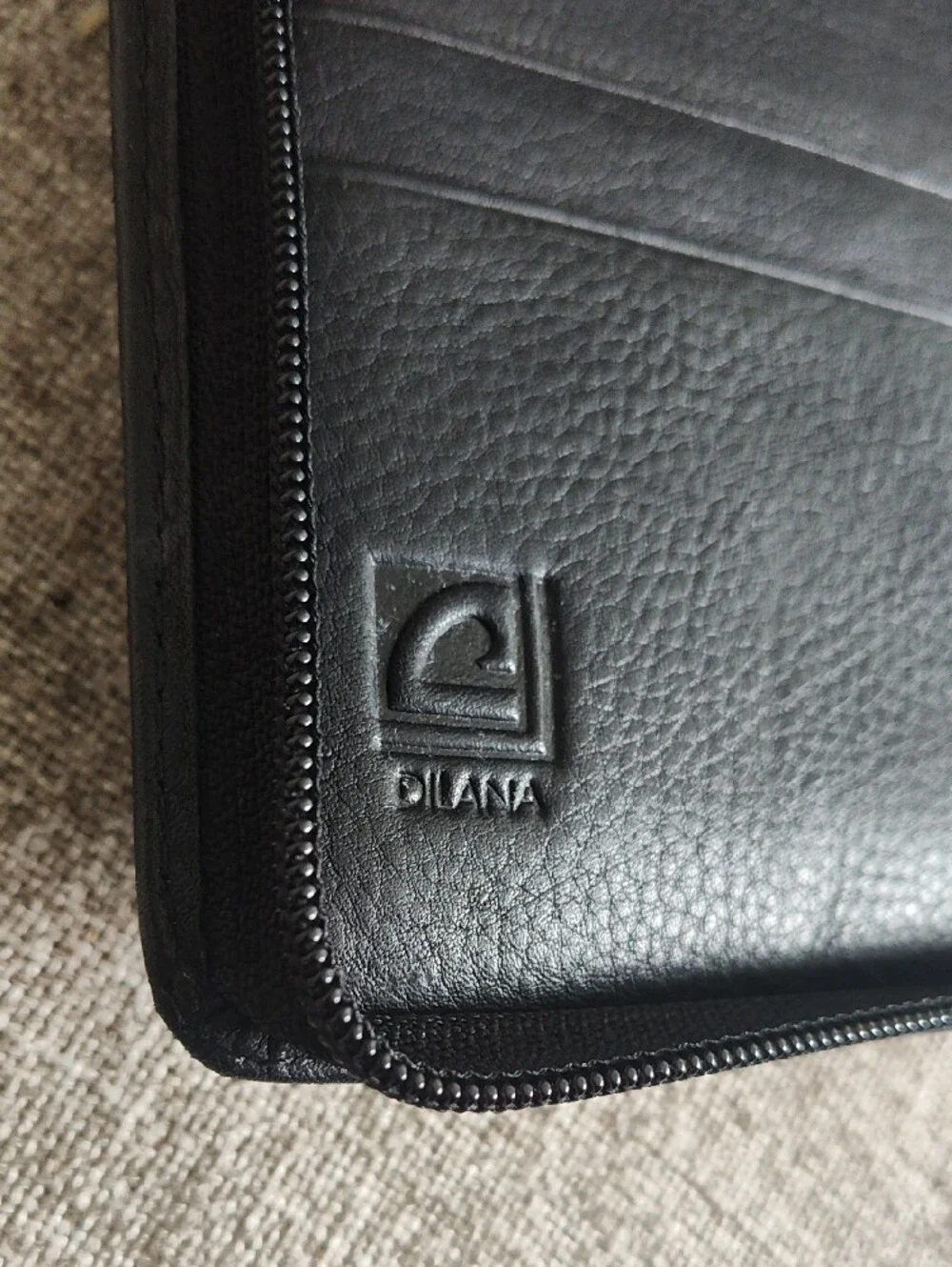 Dilana Zip-Around Black Leather Wallet Phone Case - Classic Organizer